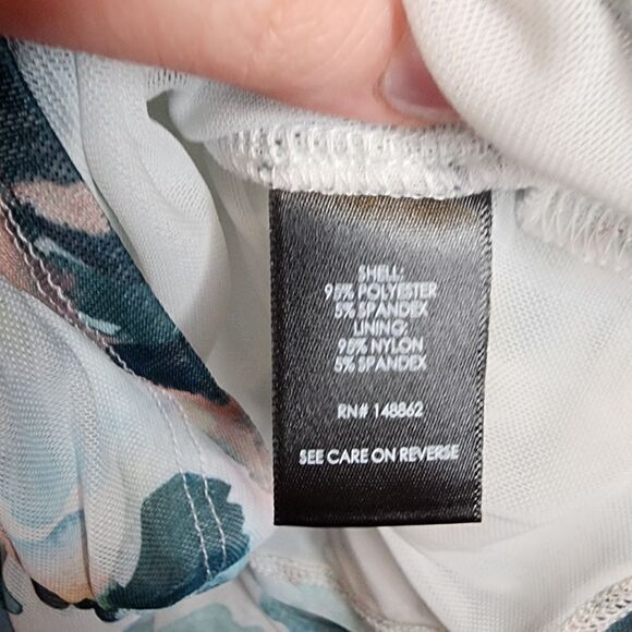 3X 22W 24W Torrid Blue Floral Stretch Mesh Crew Neck Ruched Top Sweetheart blue - Picture 6 of 7